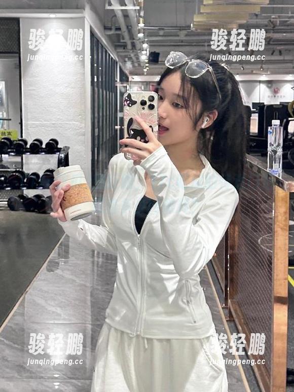 别眨眼，17c吃瓜的传送门后藏着多少网黑料？