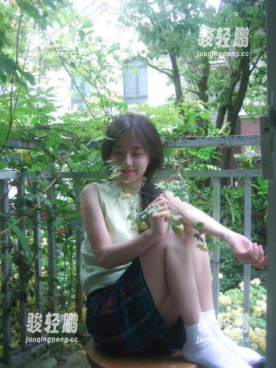咔嚓一声，17吃瓜网免费爆料竟让我想起那段尴尬往事！