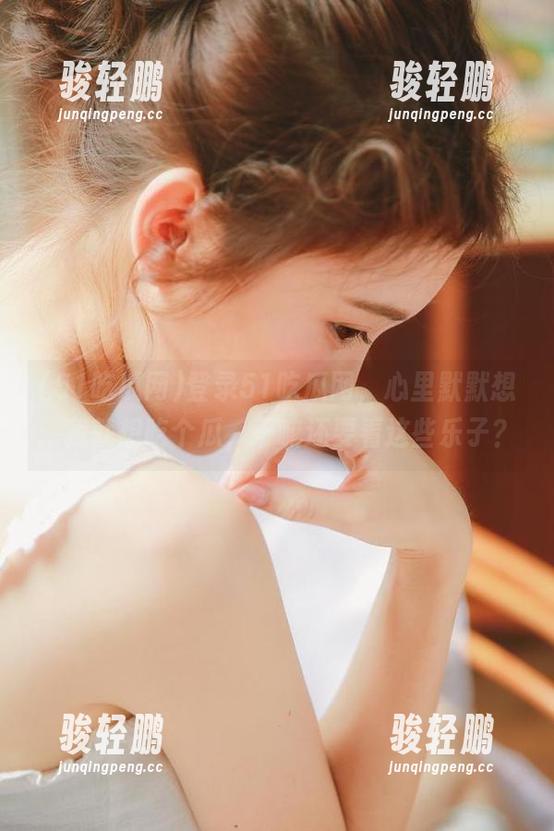 登录51吃瓜网，心里默默想：我就想吃个瓜，干嘛还要看这些乐子？