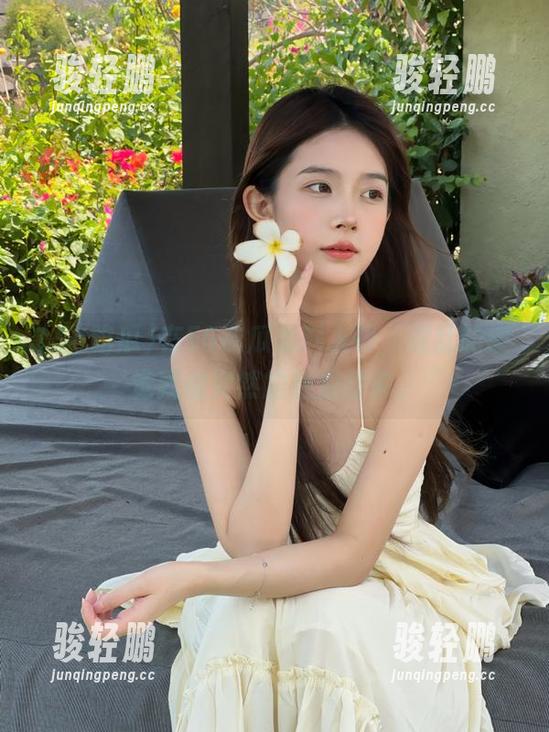 在56吃瓜黑料入口，混乱的感觉就像突然的热浪打来。
