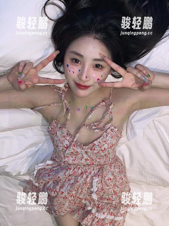 不只是分享八卦，cgw还教你如何在好友面前装得若无其事！