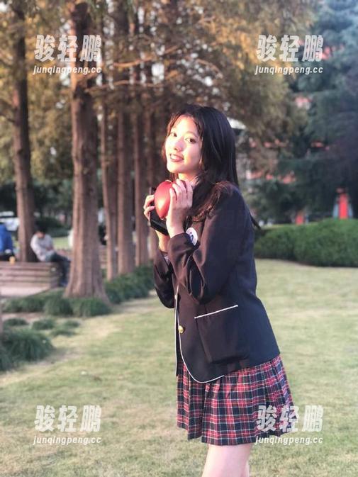 直达邻里趣闻，一起来吃瓜17的时事八卦合集，保证让你乐