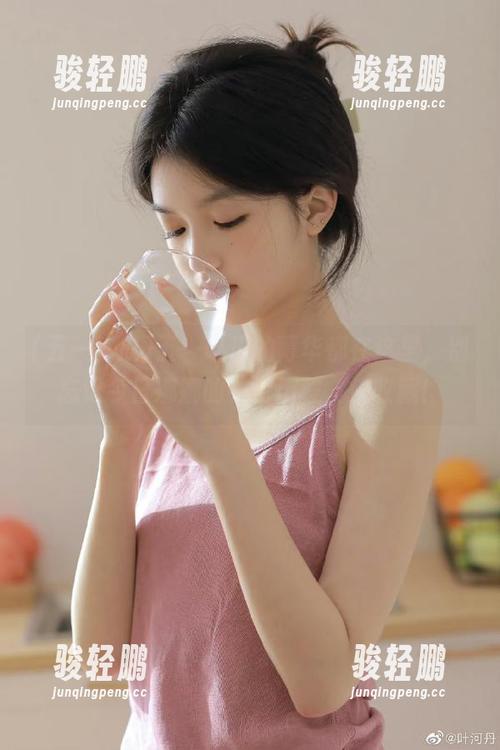 五一吃瓜的菁华都在这里，别忘记今日娜娜的神游历程，快收藏！