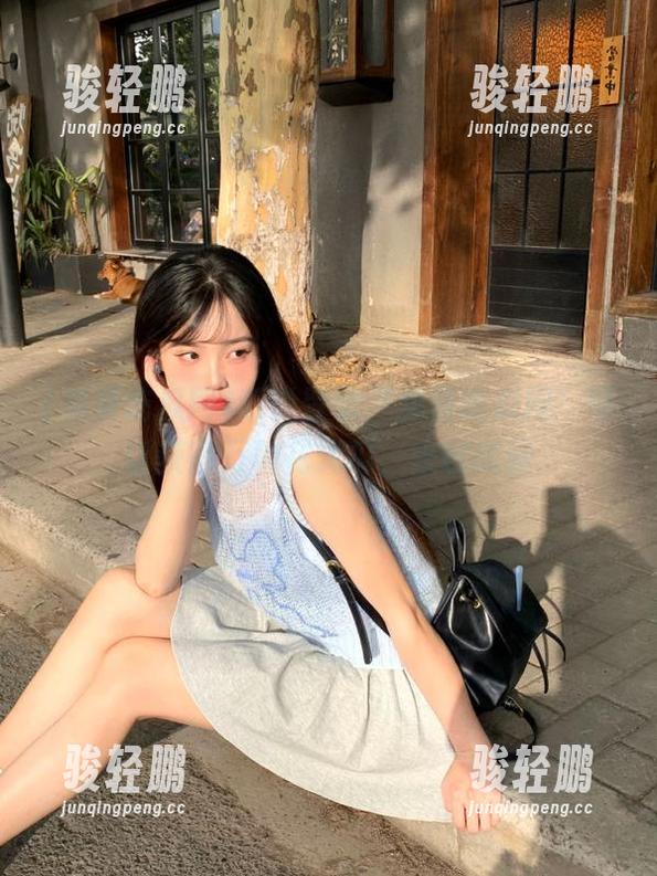 听说登录“免费吃瓜网”可以获得万种花式瓜，来试试呗