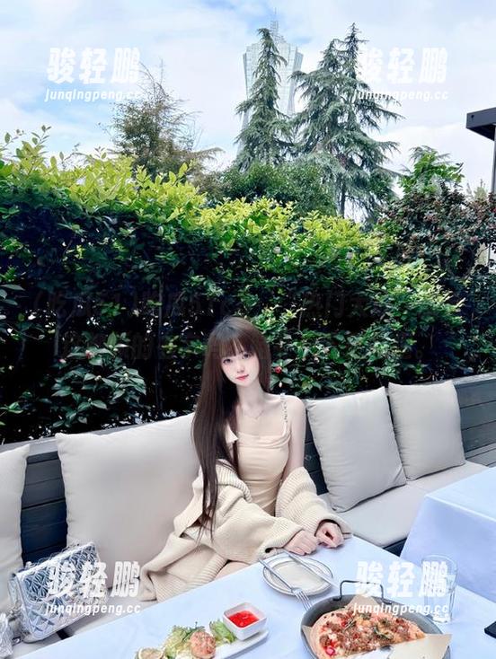 吃瓜51cg：“热门大瓜”就是这视频的名字吗？脑补一下更有趣。