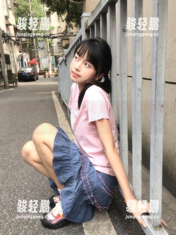 首页逛吃瓜不打烊，顺便再补一碗干饭？