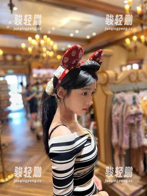 听说“51全国第一吃瓜网”又更新了，瓜都快爬不动了，心累啊。