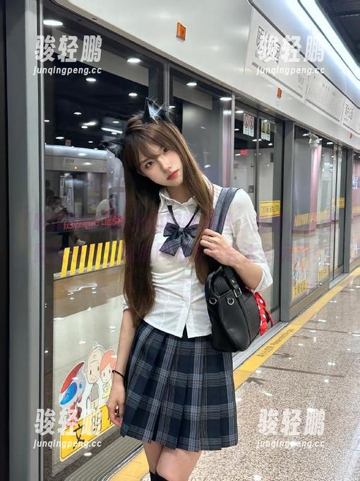 这次的网曝福利，我的心里默默在感叹：吃瓜网站会不会太会玩了！