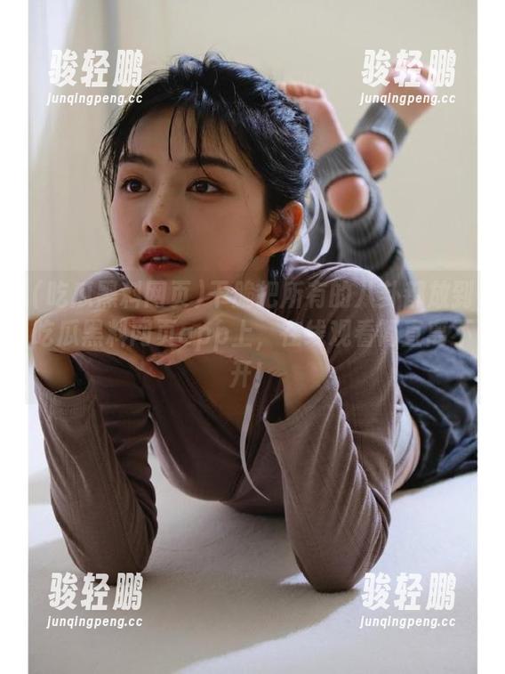 吃瓜黑料网页 干脆把所有的八卦都放到吃瓜黑料网页app上,在线观看简直离不开!