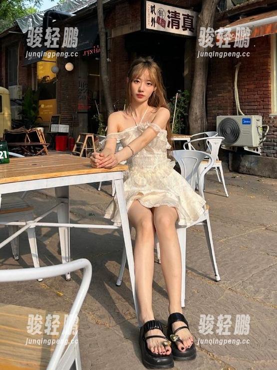 有“我要吃瓜app”，苹果版更是老司机必备，每次都能让我看得花枝乱颤！