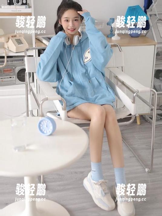 这应用真是个“包青天”，免费开启！扒哥黑料下载，真假八卦自己判断～