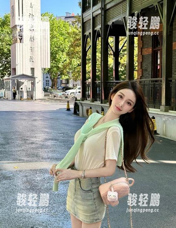 “明星黑料”网站曝出新料，别带水，让眼泪留给别人！