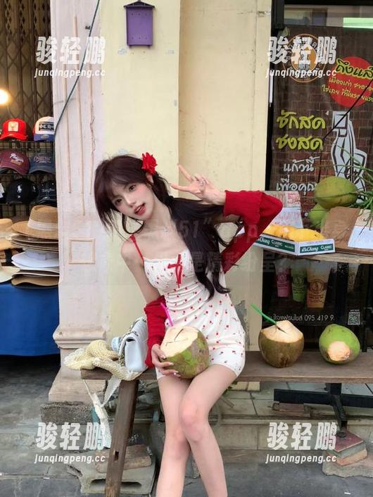 看“黑料51”app，用下半身想象中…果真是精彩纷呈？