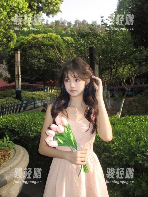 “黑料不打样”网址，吃瓜的同时好像也被辣了一下，酸爽。