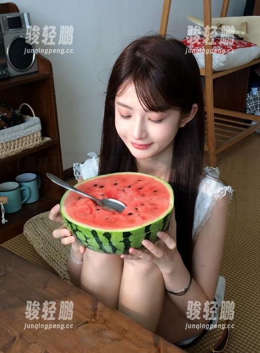 登录黑料不打烊，传送门里有多少料你知道吗？欢迎来猜猜！