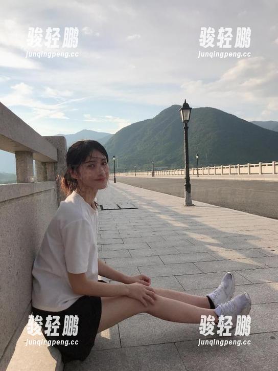 安卓控们，你们有没有闻到黑料不打烊的最新地址散发的神秘气息？