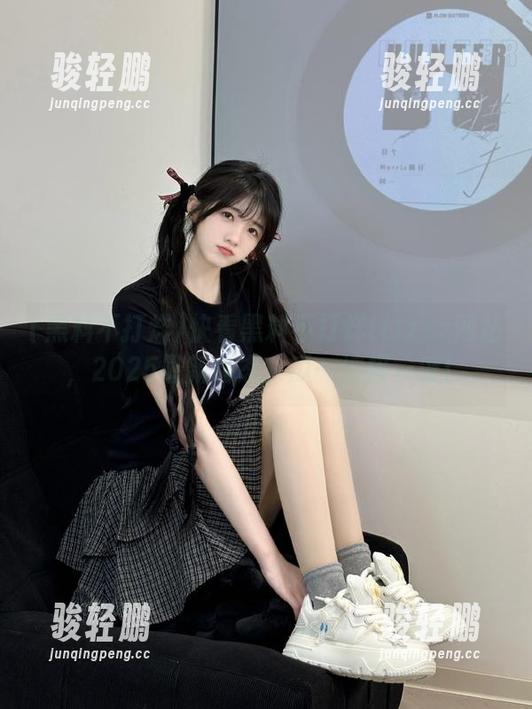 快看黑料不打烊tttzzz网站，2025最新动态，瓜一波接一波！