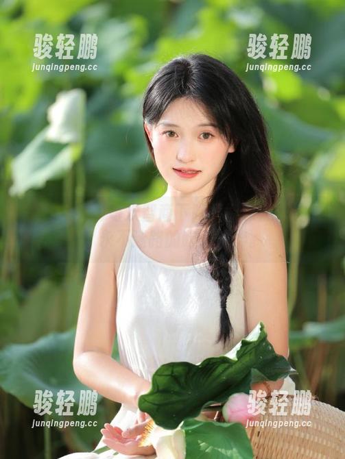 每次智商下降只能靠黑料冲哥，永不迷路的吃瓜伙伴。